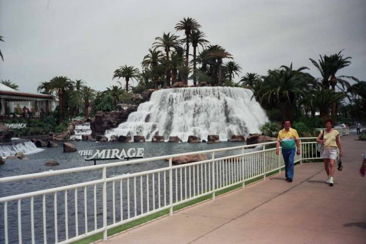 USA_1990-05-19 00-00-01_R05F09